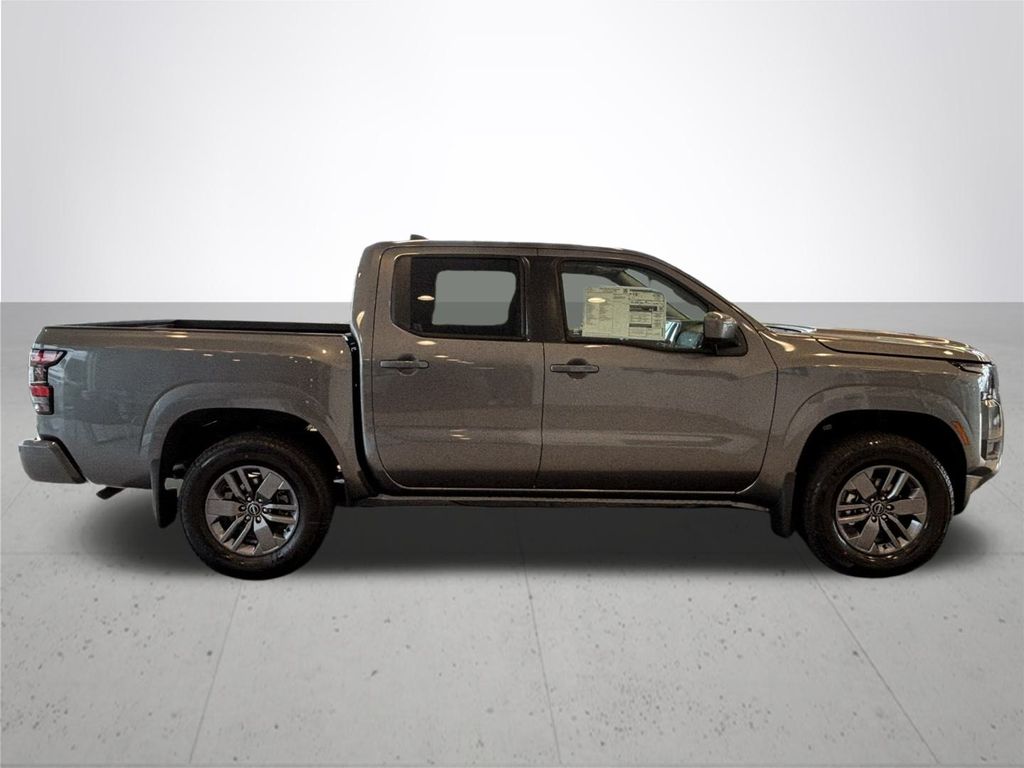 2026 Nissan Frontier SV photo 3