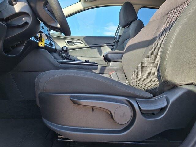 2024 Kia Sportage LX photo 10