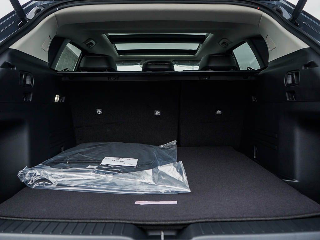 2025 Mazda CX-50 2.5 S Premium photo 6