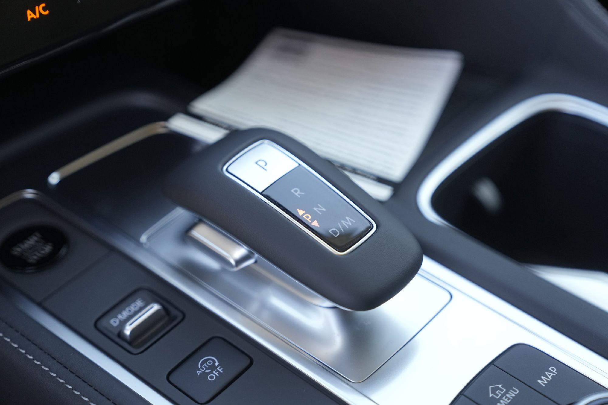 2026 Infiniti QX60 Luxe photo 10