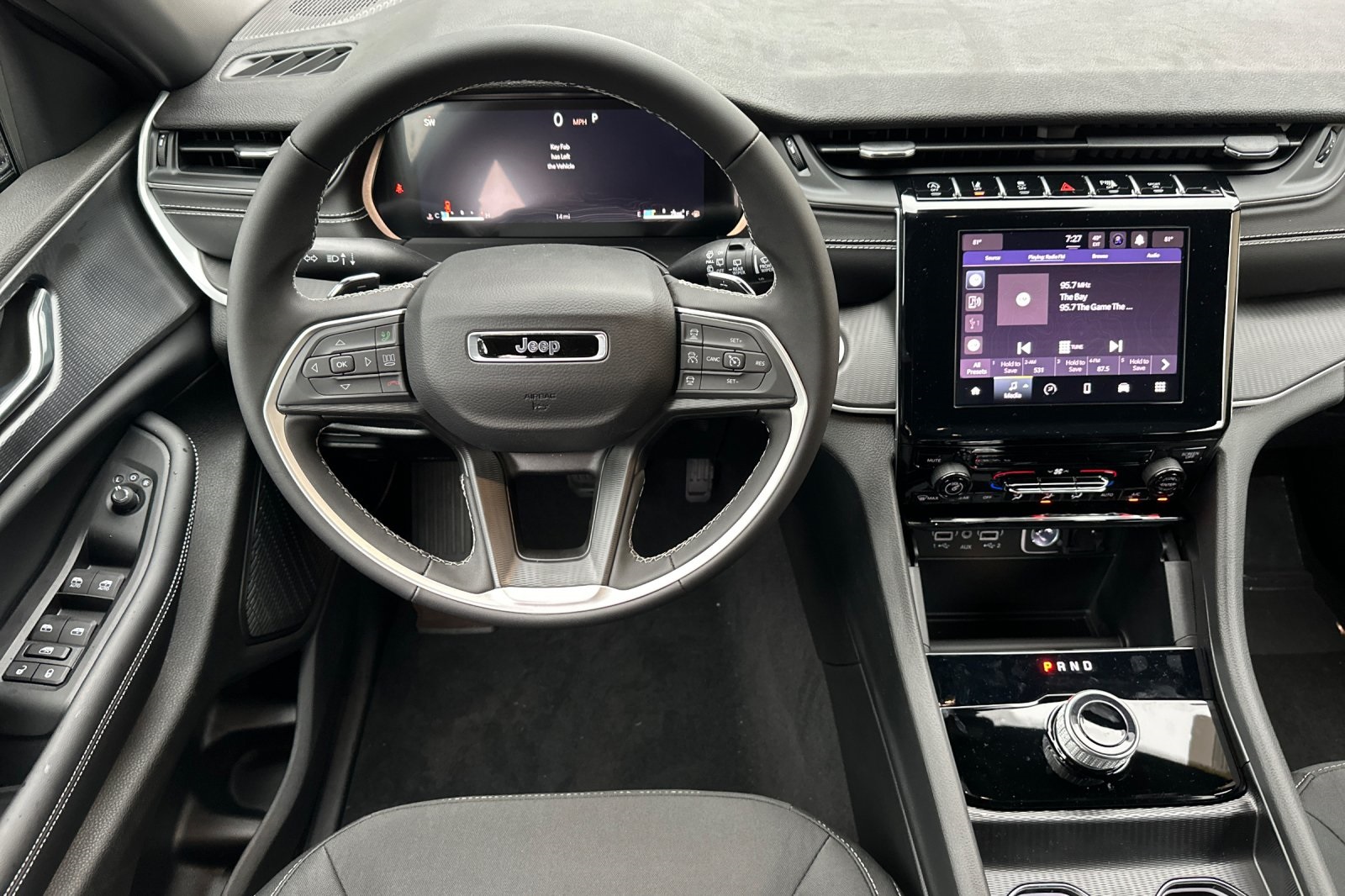 2025 Jeep Grand Cherokee Laredo X photo 13