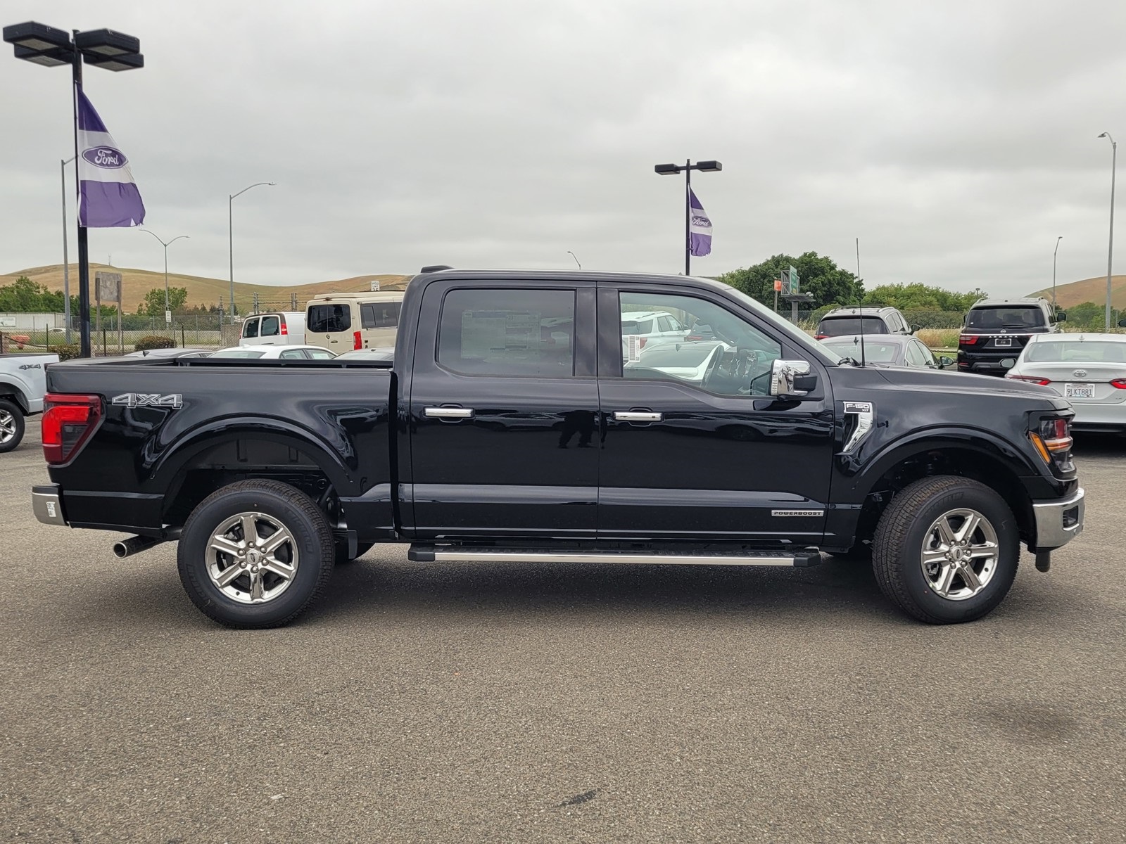 2025 Ford F-150 XLT photo 4