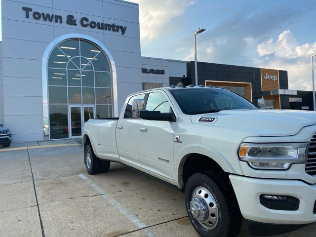 2022 Ram 3500 Laramie photo 2