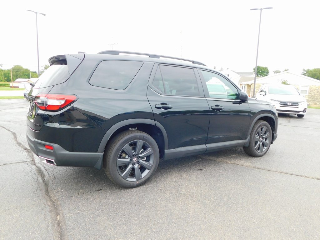 2025 Honda Pilot Sport photo 2
