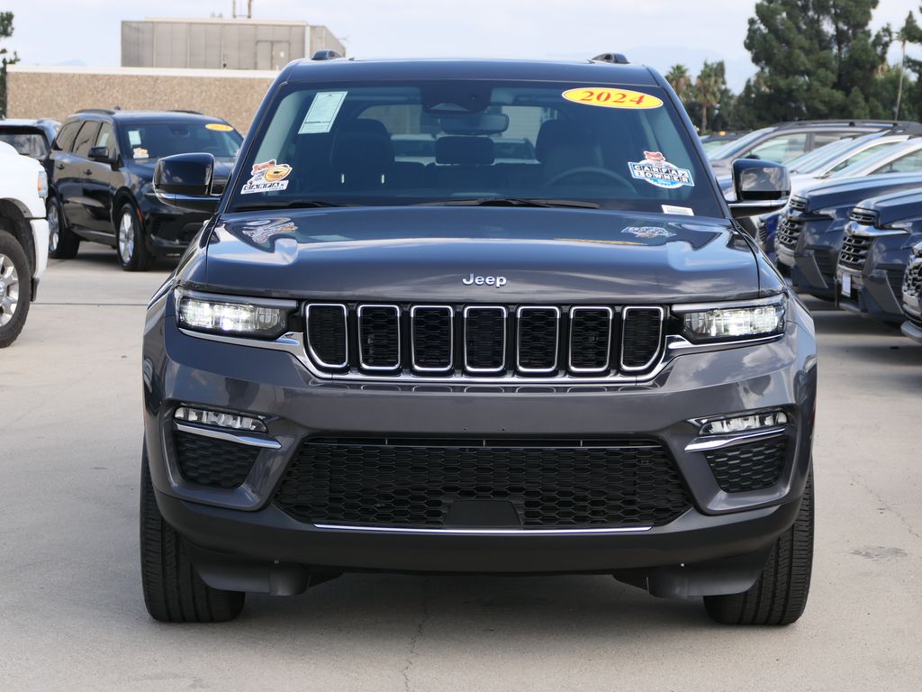 2024 Jeep Cherokee Base photo 4