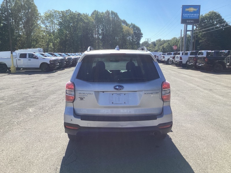 2016 Subaru Forester 2.5i Limited photo 5