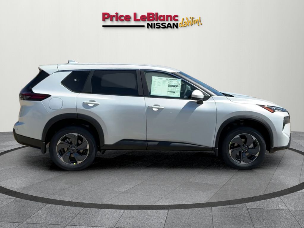 2026 Nissan Rogue SV photo 7