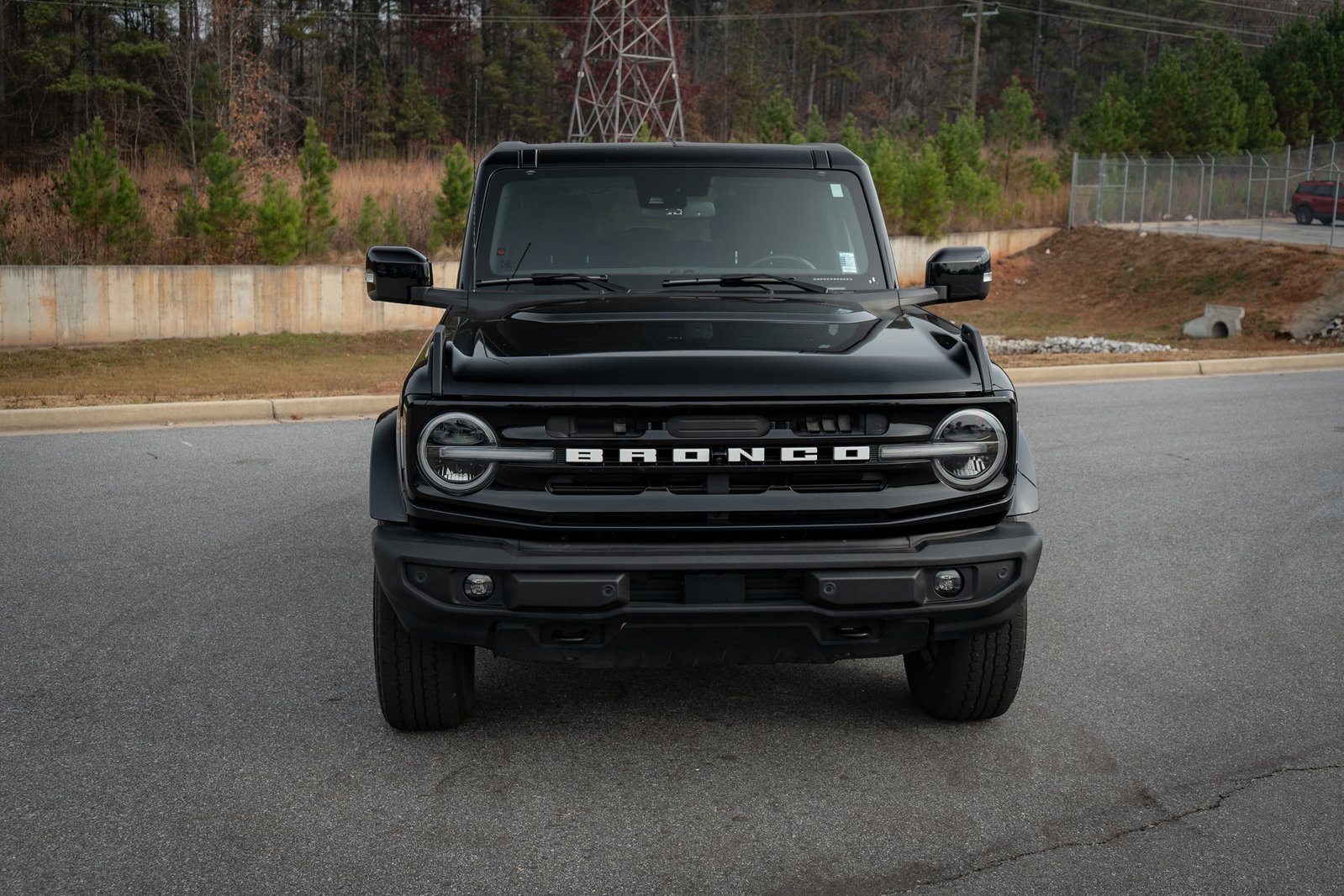 2022 Ford Bronco Outer Banks photo 2