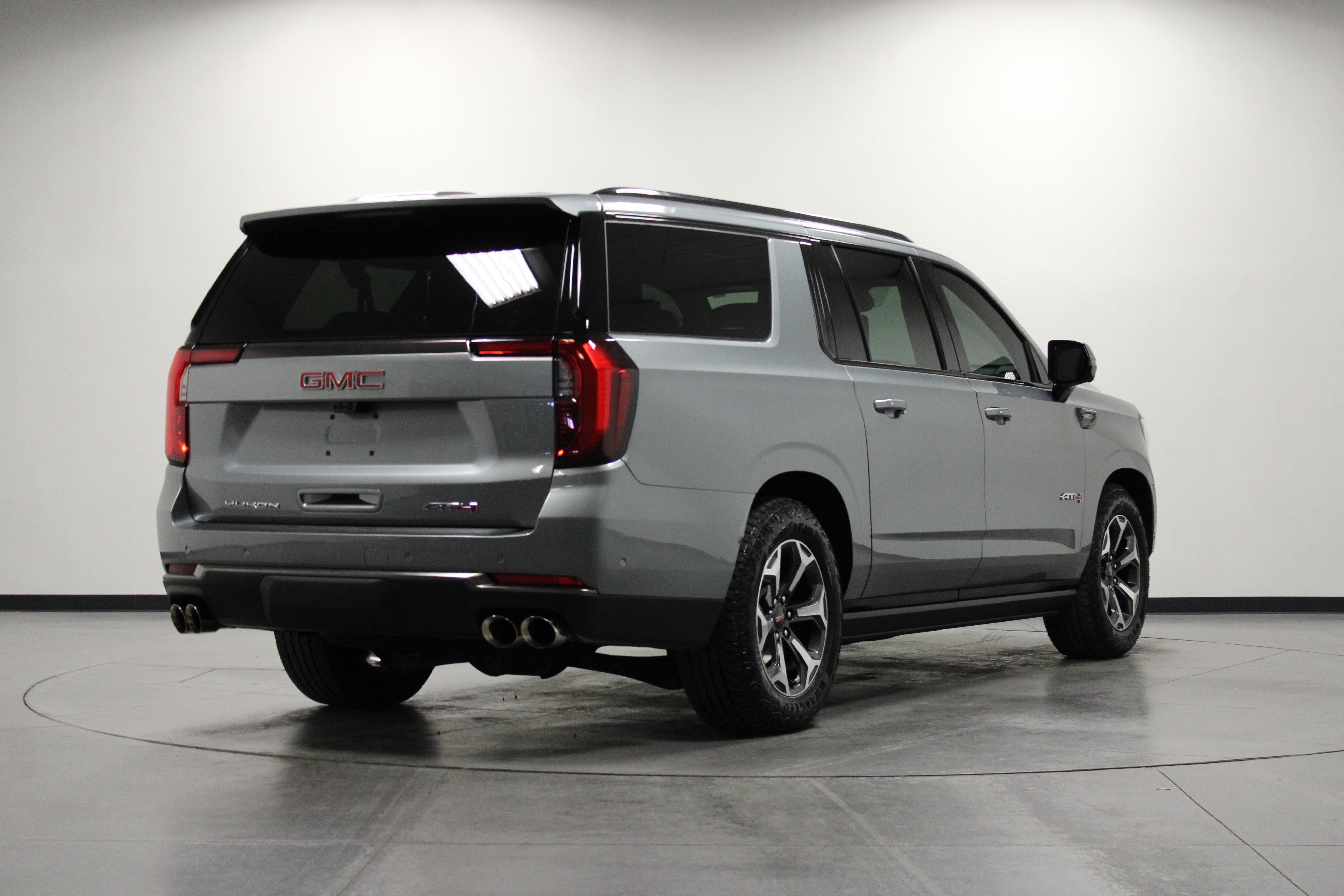 2025 Gmc Yukon XL AT4 Ultimate photo 2