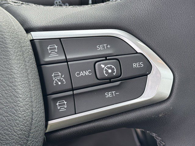 2025 Jeep Compass Limited photo 16