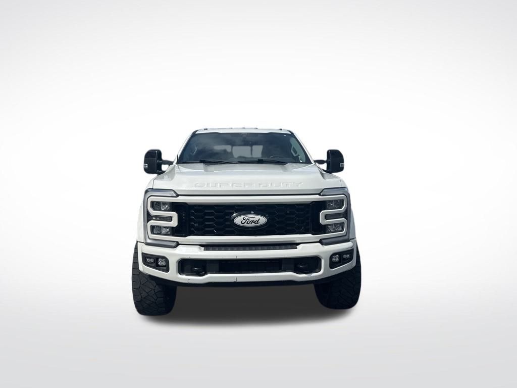 2024 Ford F-450 photo 3