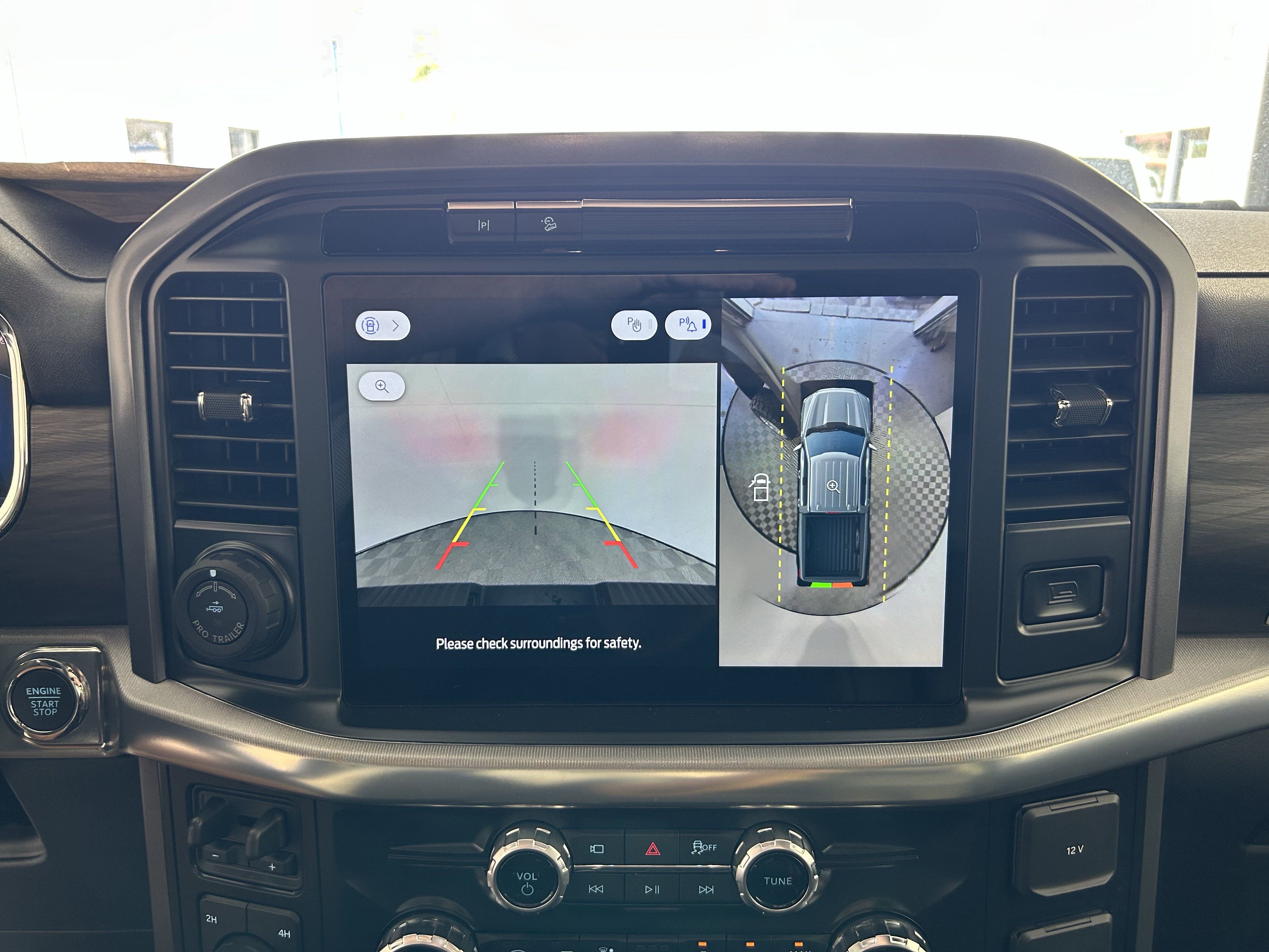 2025 Ford F-150 Lariat photo 20
