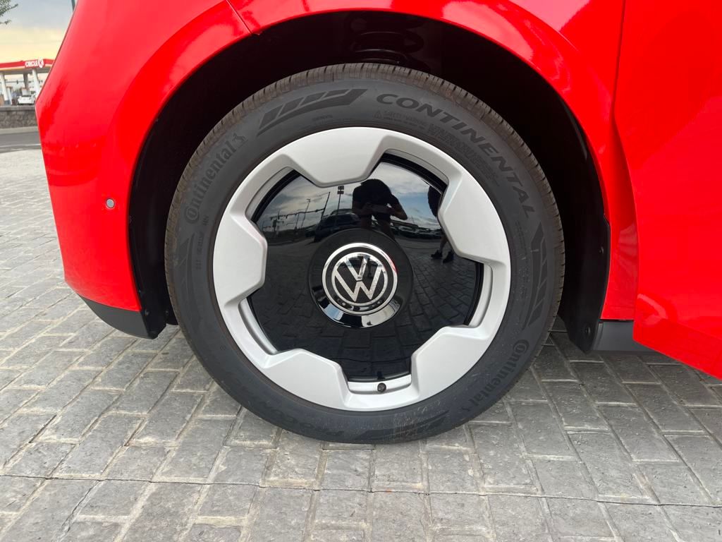 2025 Volkswagen ID. Buzz Pro S photo 25