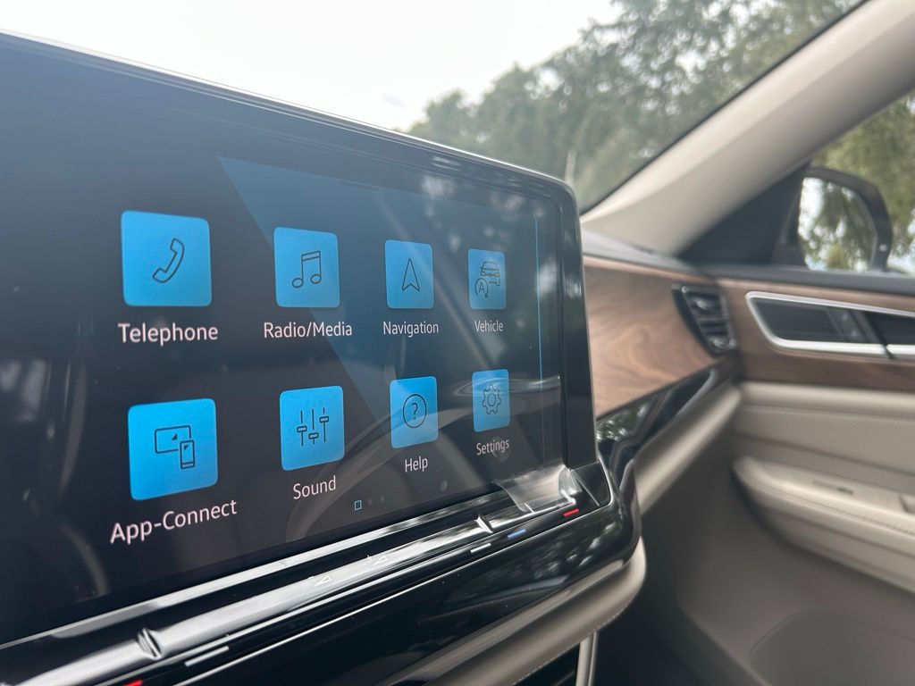 2026 Volkswagen Atlas SE photo 10