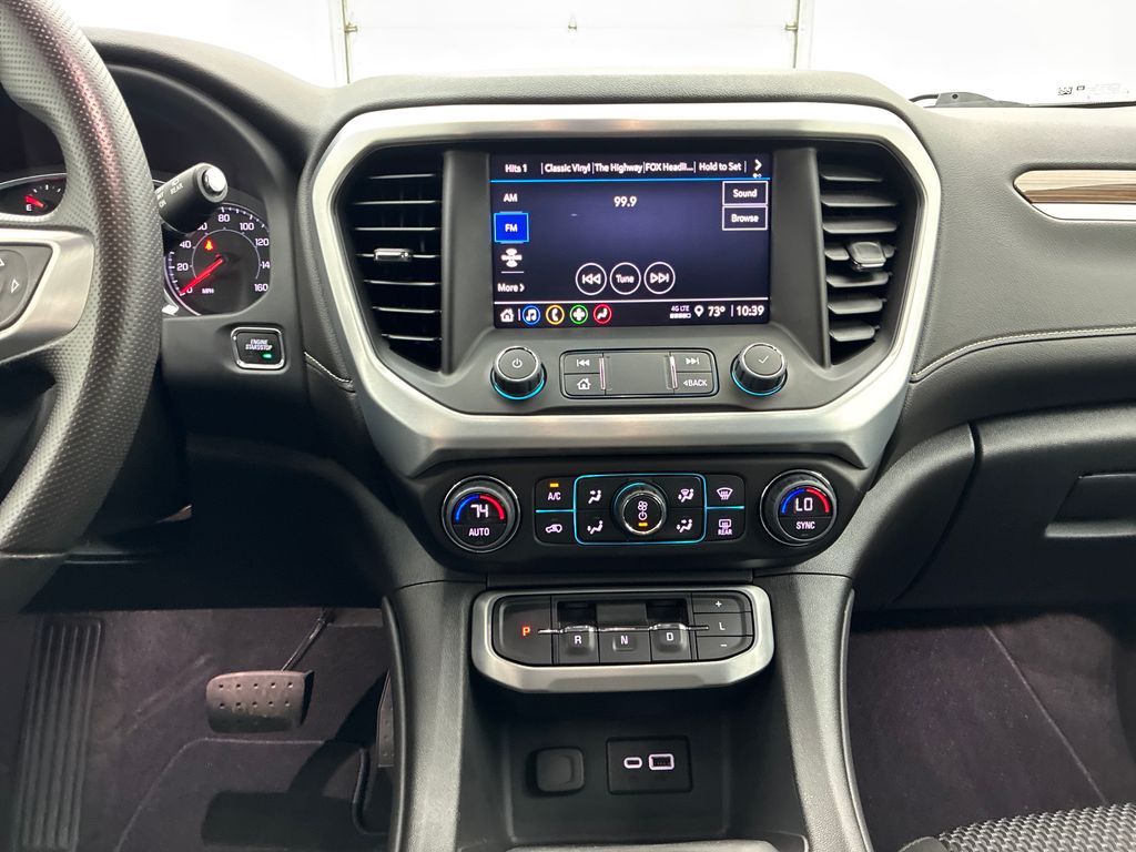 2023 Gmc Acadia SLE photo 20
