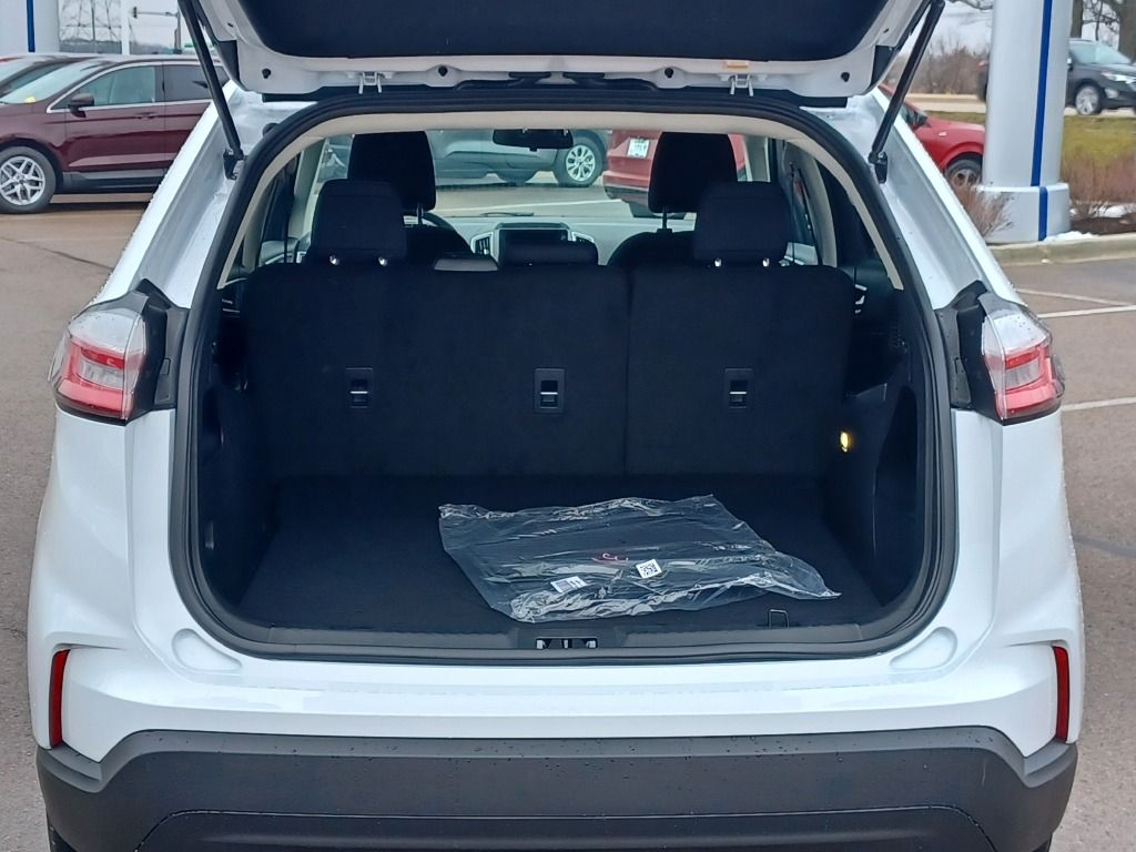 2024 Ford Edge SE photo 12