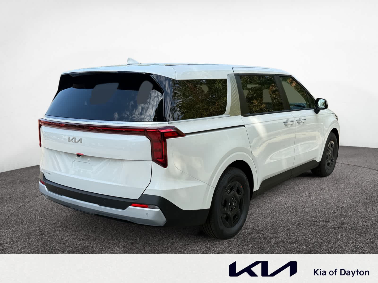 2026 Kia Carnival LX photo 3