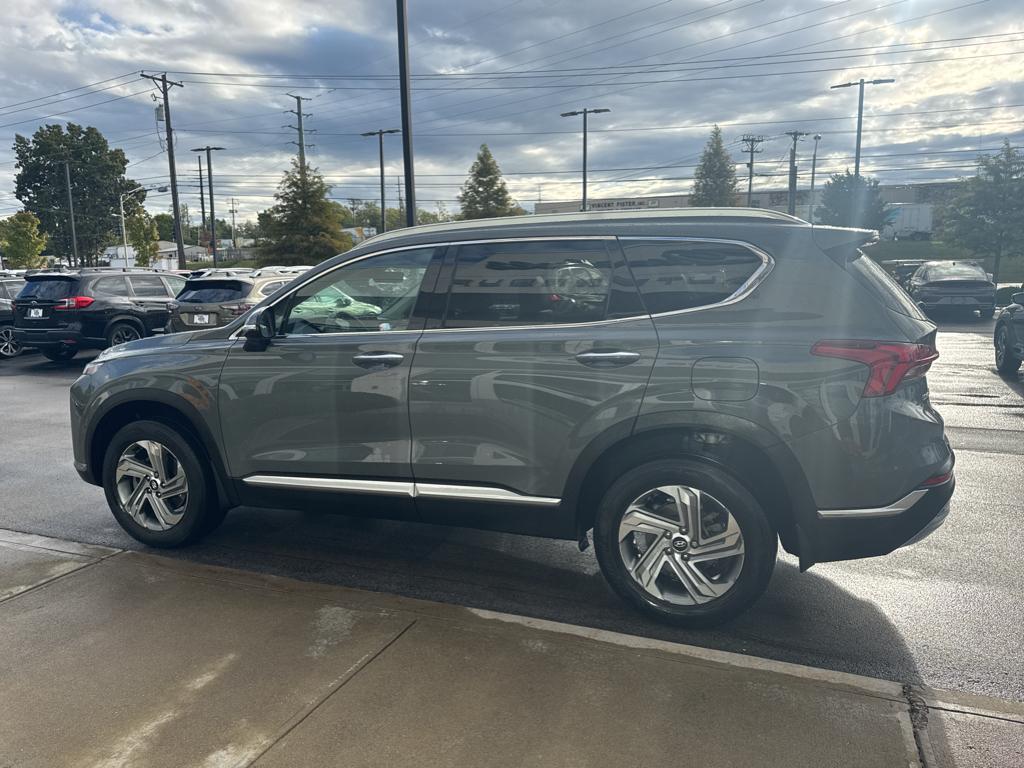 2022 Hyundai Santa Fe SEL Premium photo 2