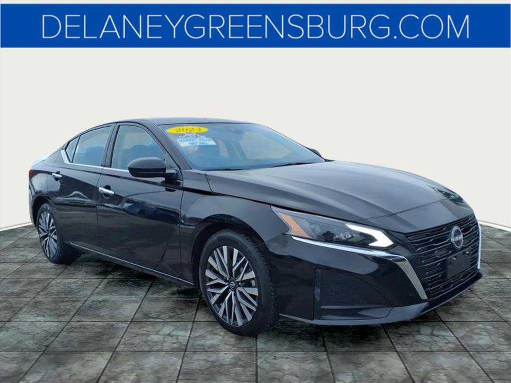 2023 Nissan Altima SV's photo