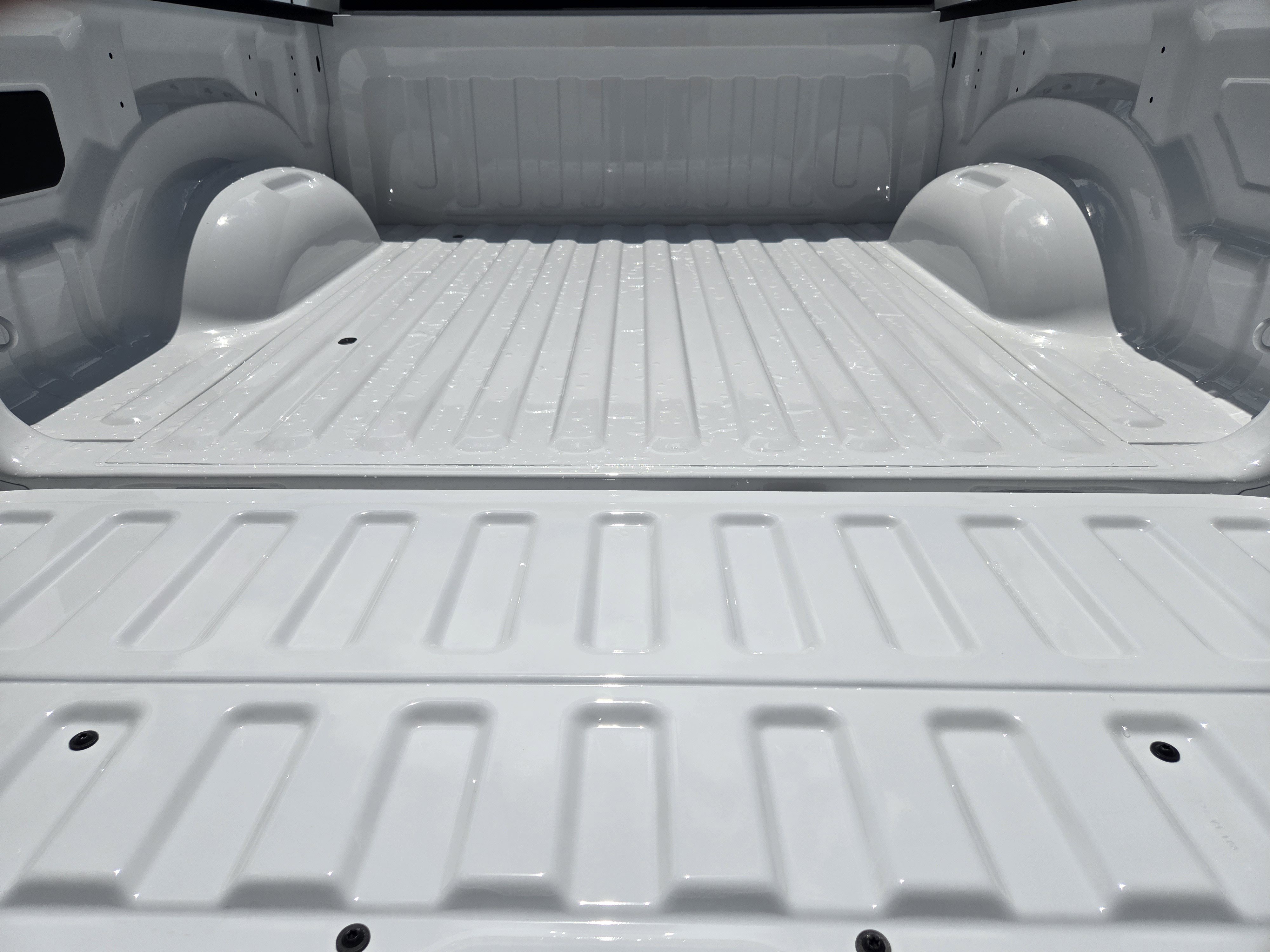 2025 Ram 1500 Laramie photo 3