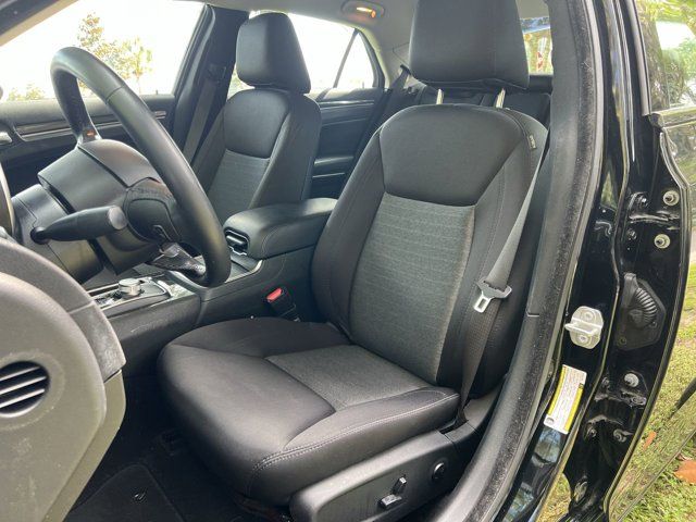2019 Chrysler 300 Touring Limited photo 2