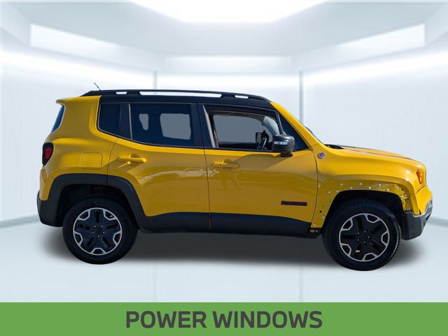 2016 Jeep Renegade Trailhawk photo 4