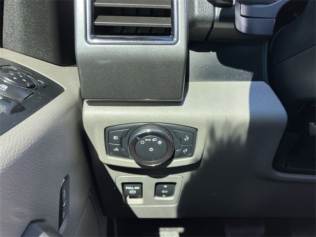 2019 Ford F-150 XLT photo 9