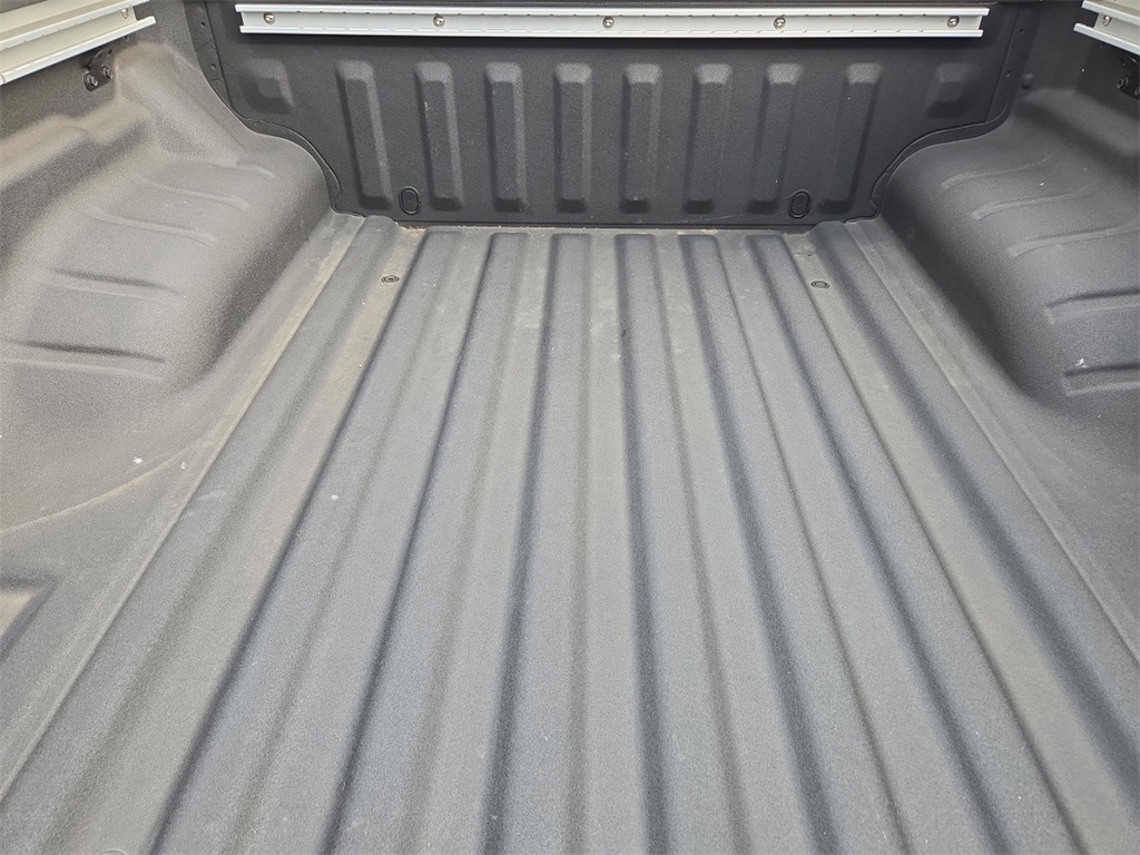 2023 Nissan Frontier PRO-X photo 9