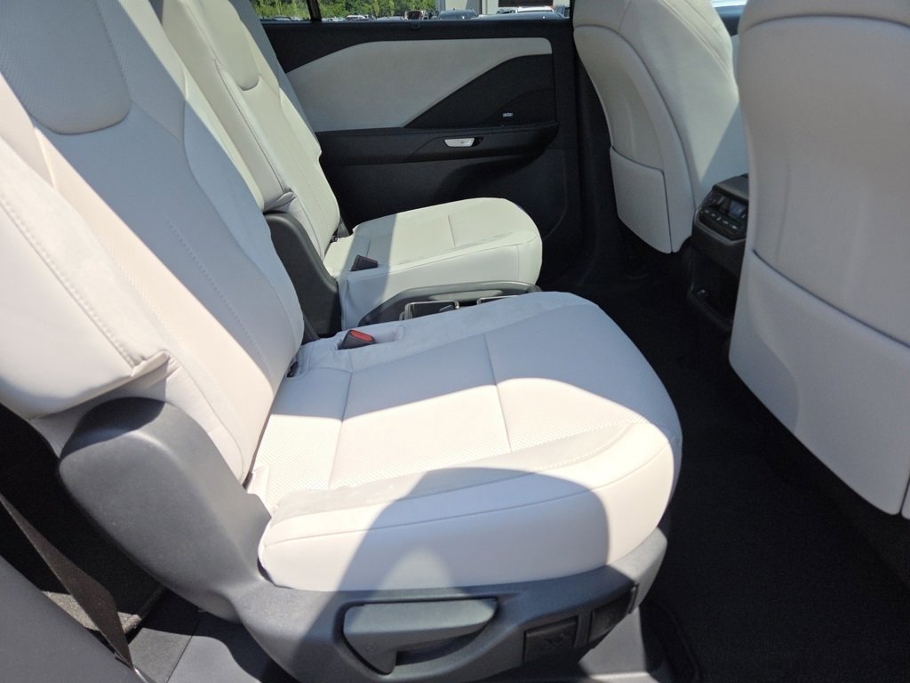 2025 Lexus TX 350 Luxury photo 2