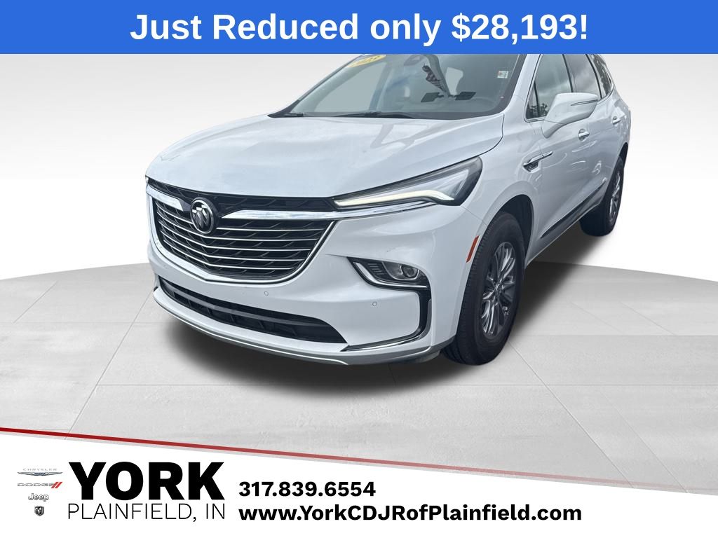 2023 Buick Enclave Essence's photo