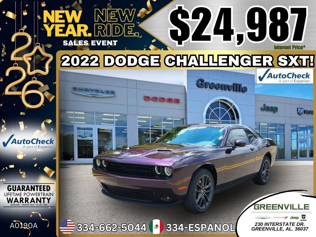 2022 Dodge Challenger SXT's photo