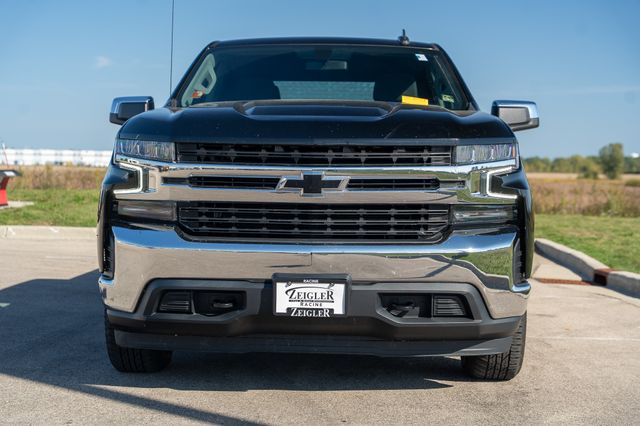 2021 Chevrolet Silverado 1500 LT photo 2