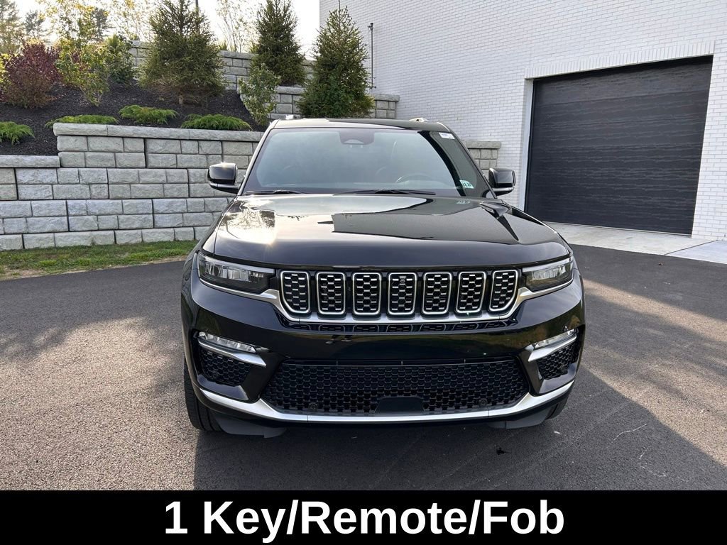 2023 Jeep Grand Cherokee Summit Reserve photo 2