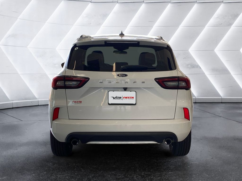 2023 Ford Escape ST-Line photo 5