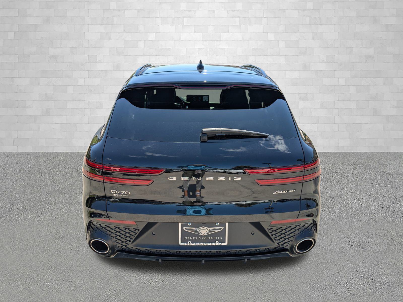 2024 Genesis GV70 3.5T Sport Advanced photo 3