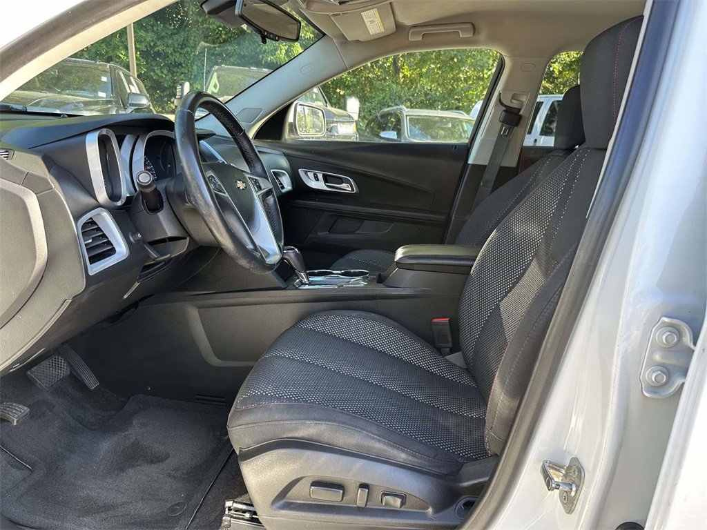 2016 Chevrolet Equinox LT photo 4