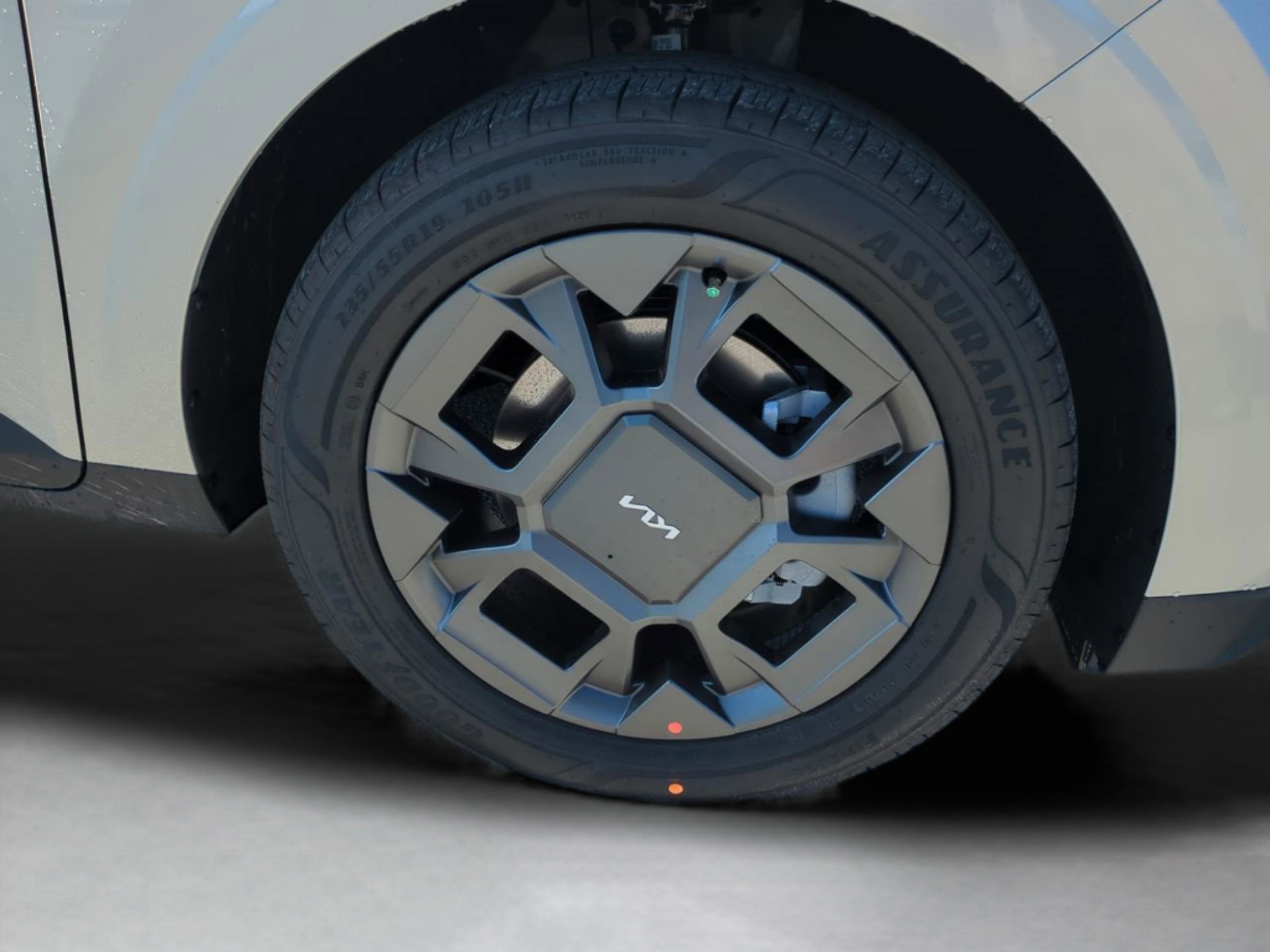 2026 Kia Carnival EX photo 10
