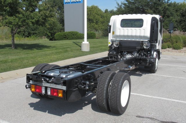 2025 Chevrolet Silverado 4500HD photo 3
