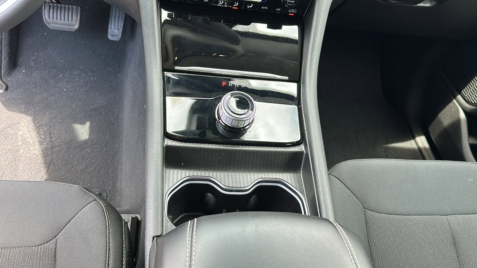 2024 Jeep Grand Cherokee Laredo X photo 21