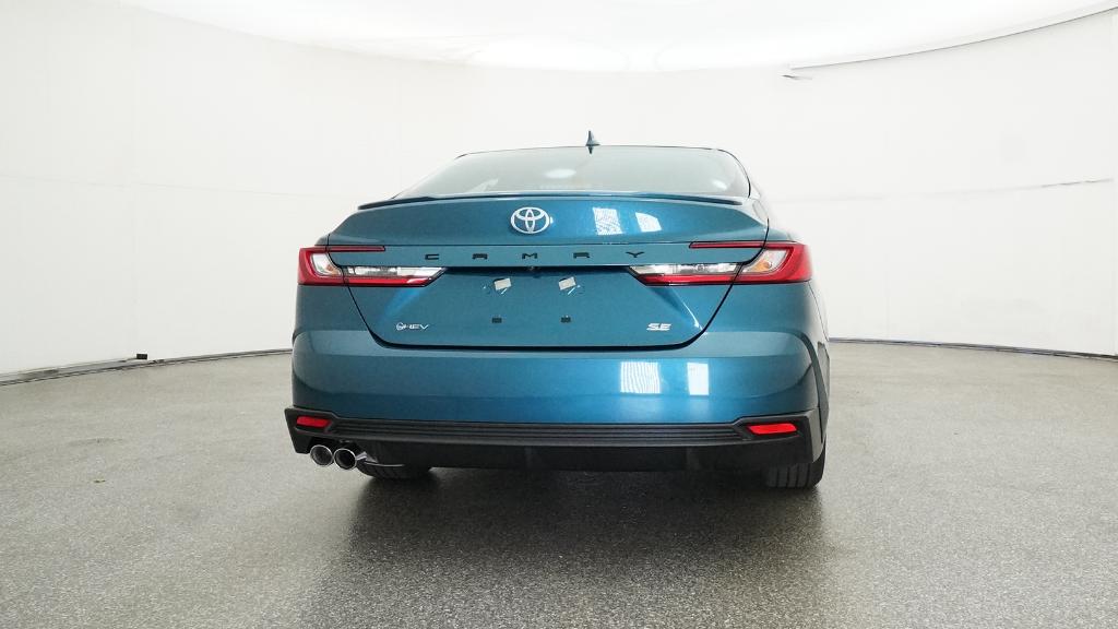 2025 Toyota Camry SE photo 17