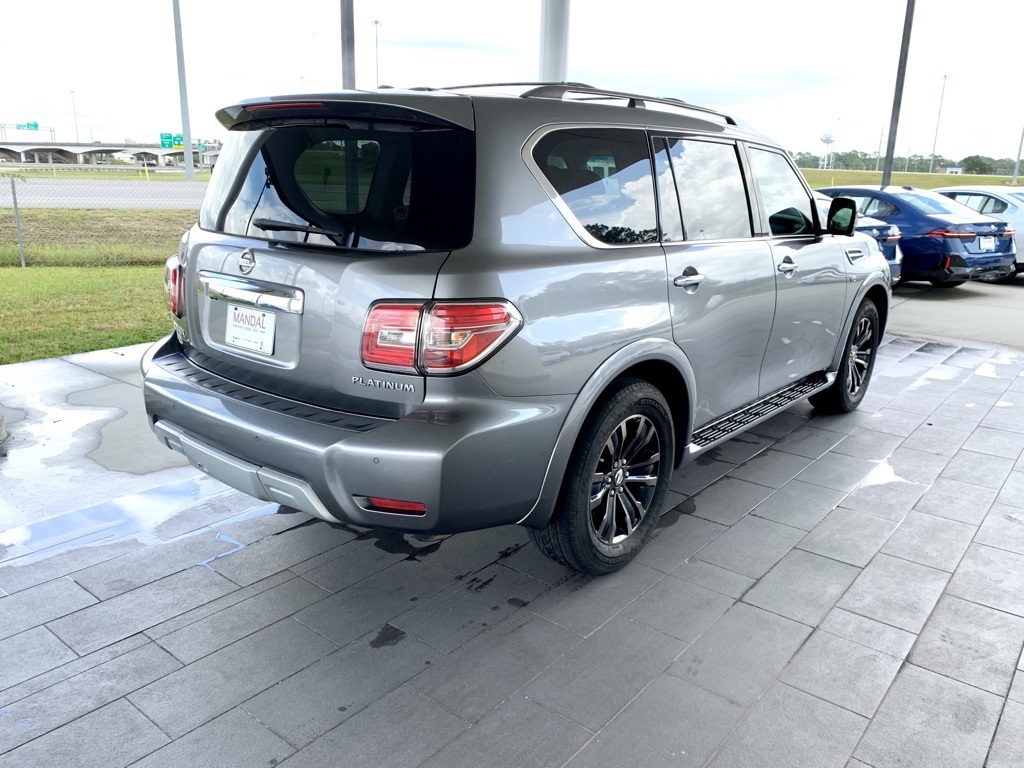 2017 Nissan Armada Platinum photo 2