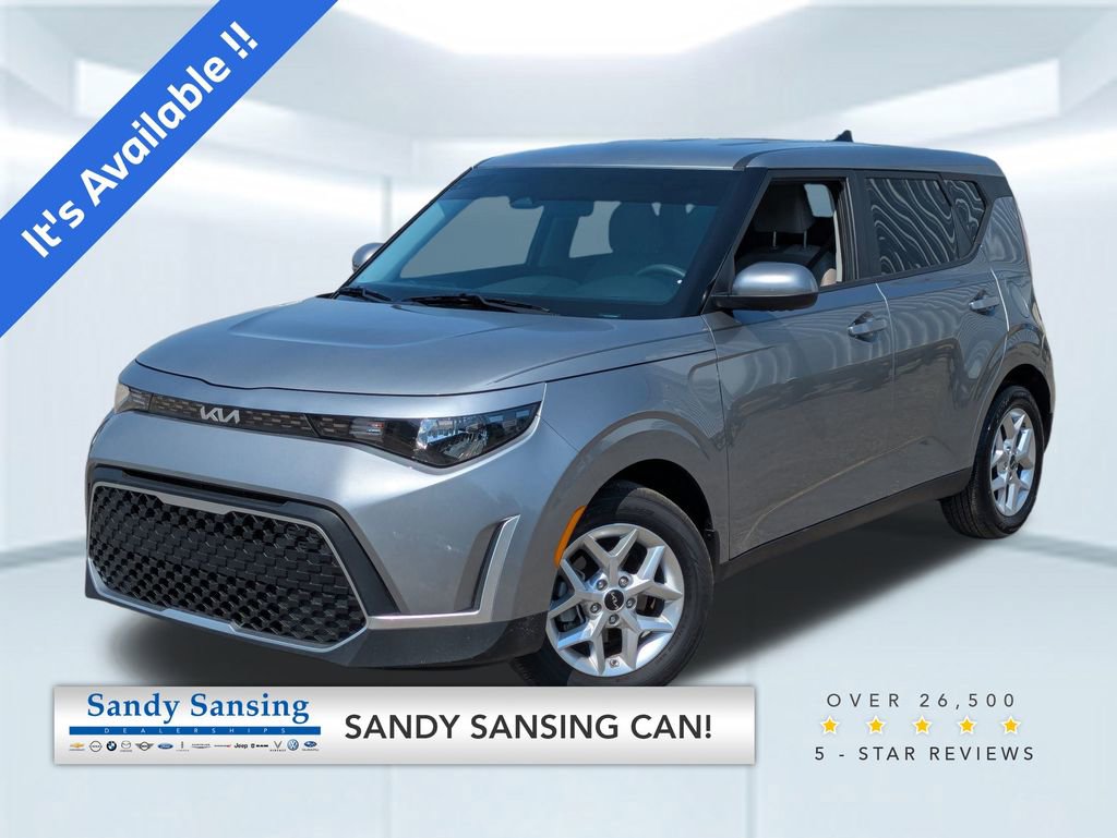 2024 Kia Soul LX's photo