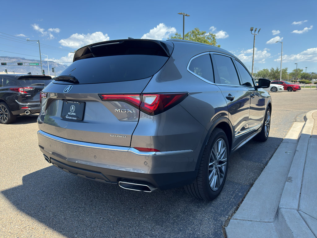2022 Acura MDX SH-AWD Advance photo 4