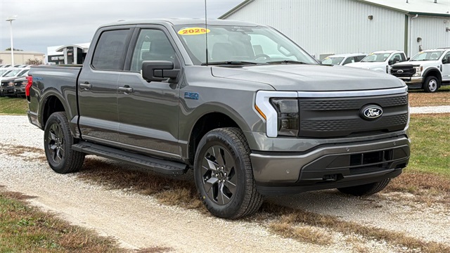 2025 Ford F-150 Lightning Flash's photo