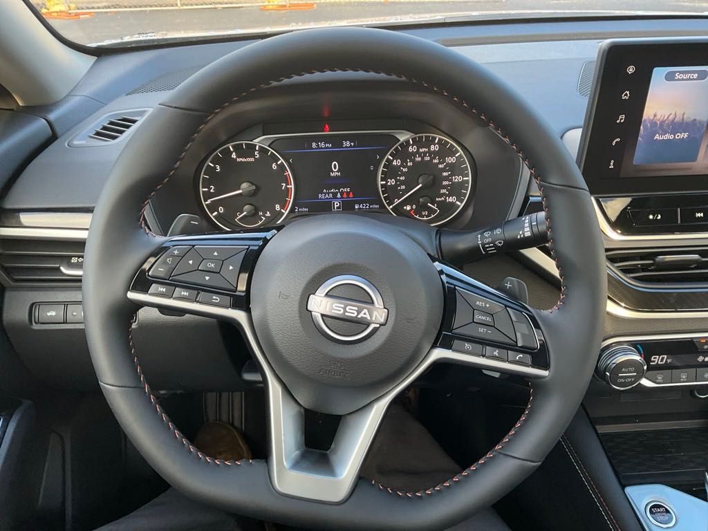 2025 Nissan Altima 2.5 SR photo 17