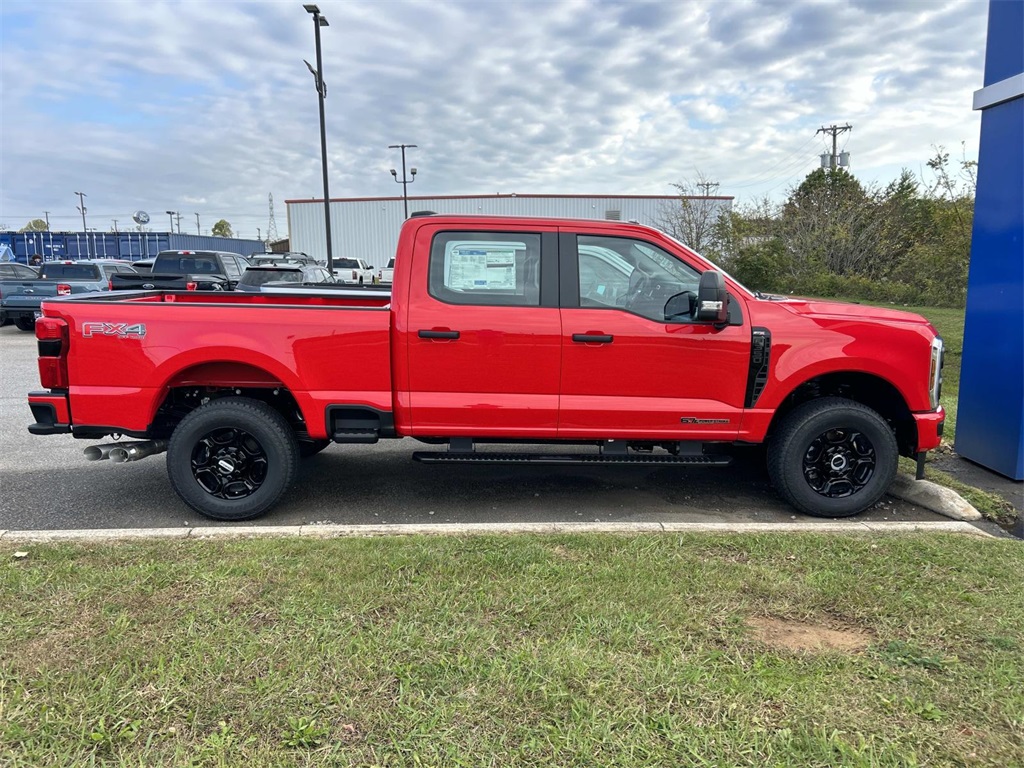 2026 Ford F-350 XL photo 2
