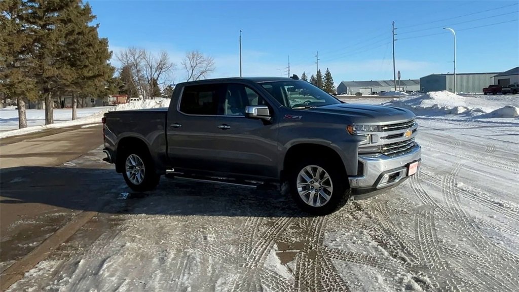 Used 2022 Chevrolet Silverado 1500 Limited LTZ with VIN 1GCUYGED2NZ186979 for sale in Oslo, Minnesota