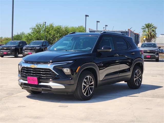 2026 Chevrolet Trailblazer LT photo 2