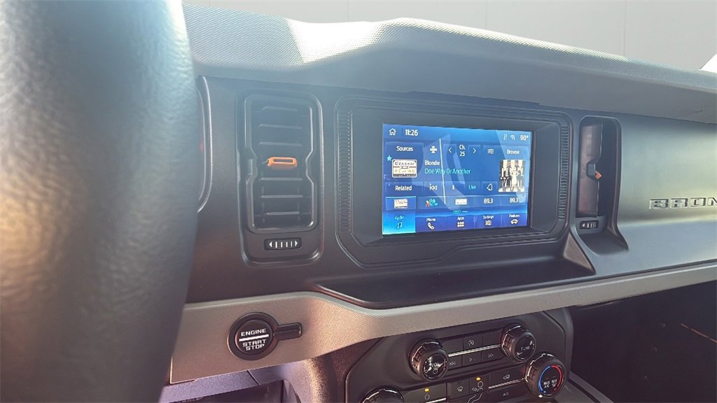 2022 Ford Bronco Base photo 29