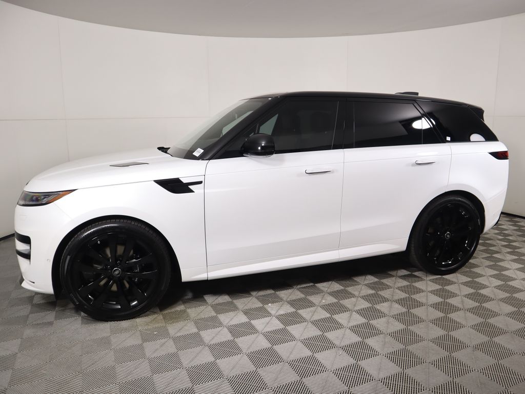2025 Land Rover Range Rover Sport SE photo 8